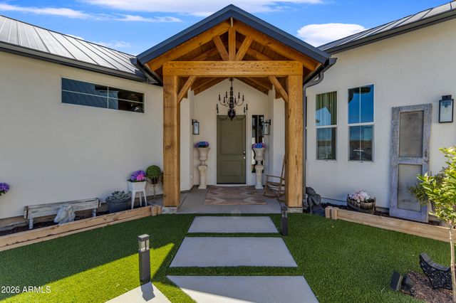 37522 N 7TH Avenue, Phoenix, AZ 85086