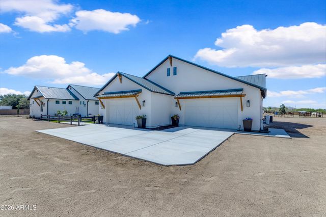 37522 N 7TH Avenue, Phoenix, AZ 85086