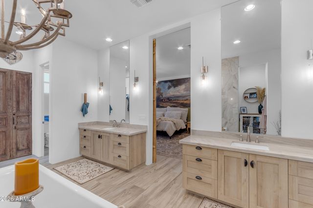 37522 N 7TH Avenue, Phoenix, AZ 85086