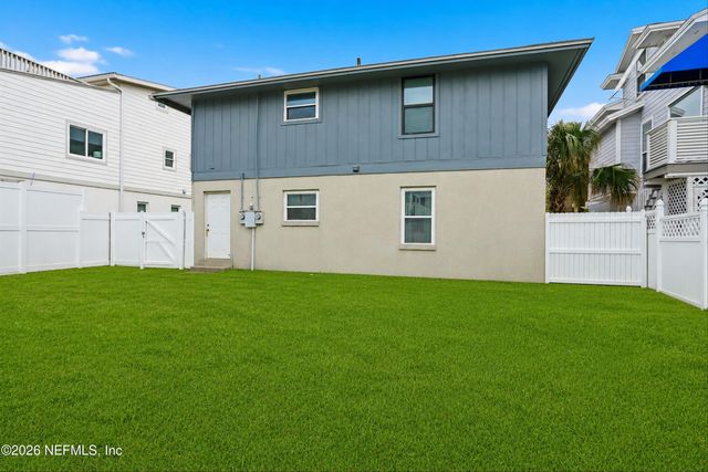 124 HOPKINS Street, Neptune Beach, FL 32266