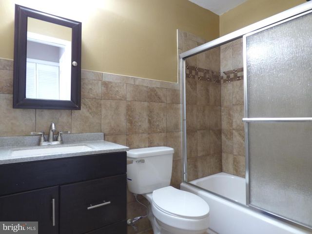 91 FRANKLIN DR, Voorhees, NJ 08043