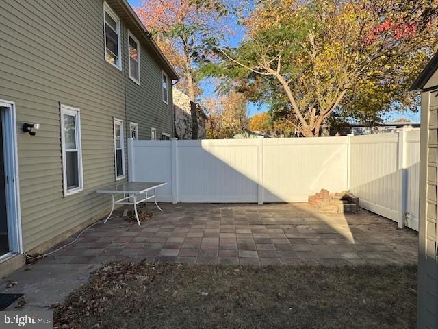 91 FRANKLIN DR, Voorhees, NJ 08043