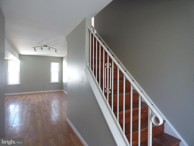 91 FRANKLIN DR, Voorhees, NJ 08043