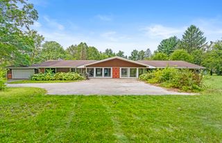 221 W 150 N, Valparaiso, IN 46385