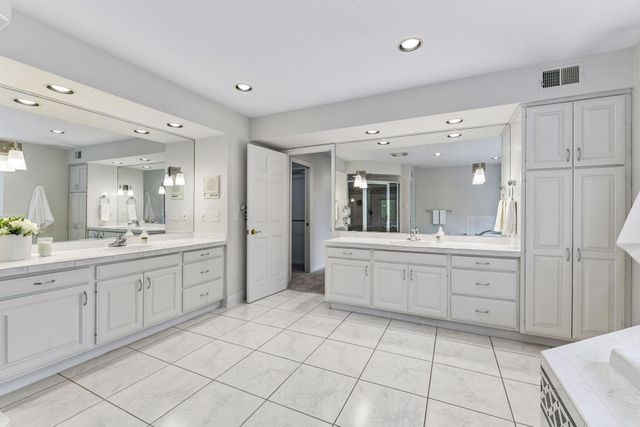 3435 Oakton Drive, Minnetonka, MN 55305