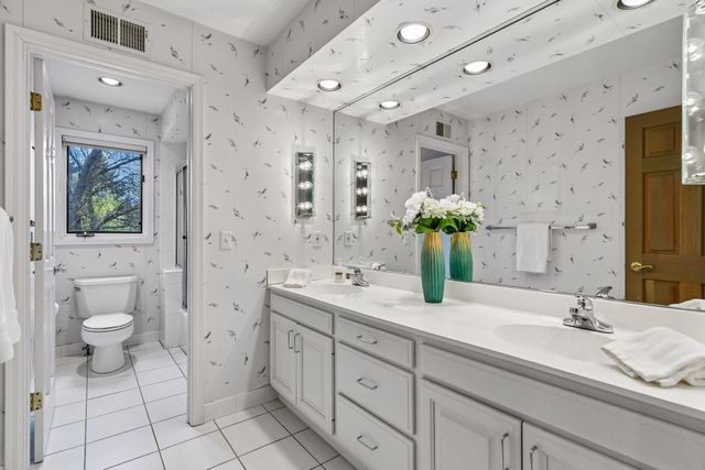 3435 Oakton Drive, Minnetonka, MN 55305