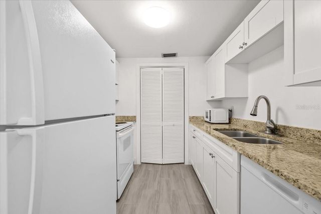 1235 S HIGHLAND AVENUE 1-102, Clearwater, FL 33756