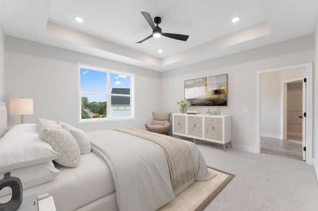 4950 Parkside Circle, Eagan, MN 55123