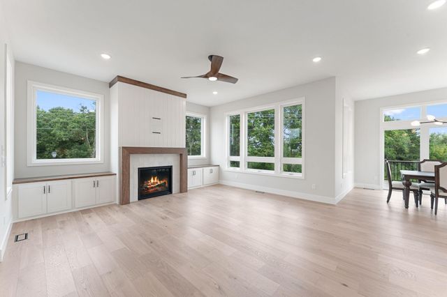 4950 Parkside Circle, Eagan, MN 55123