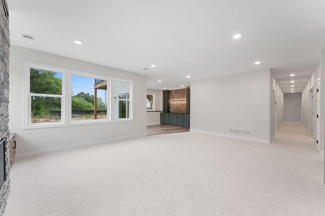 4950 Parkside Circle, Eagan, MN 55123