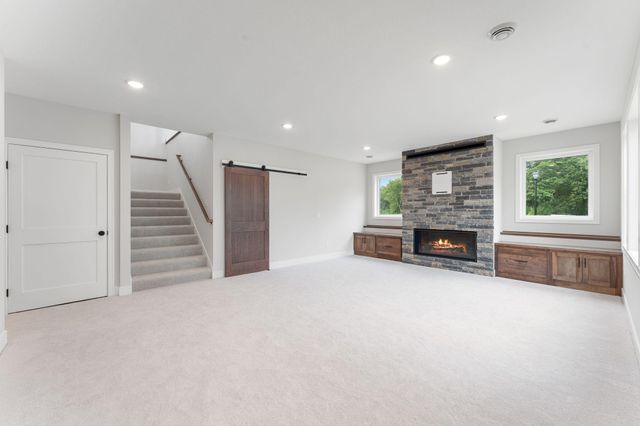 4950 Parkside Circle, Eagan, MN 55123