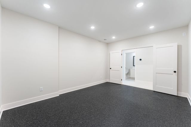 4950 Parkside Circle, Eagan, MN 55123