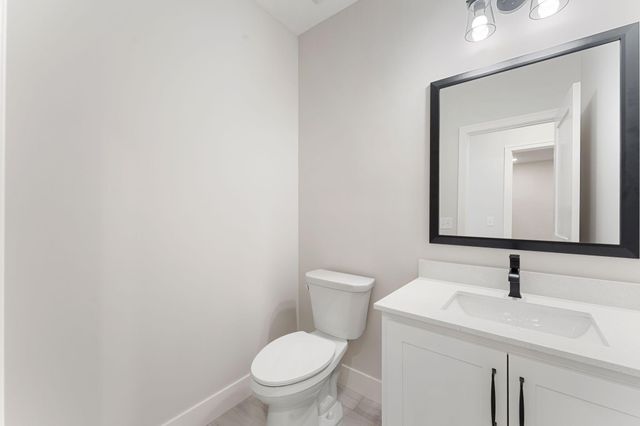 4950 Parkside Circle, Eagan, MN 55123