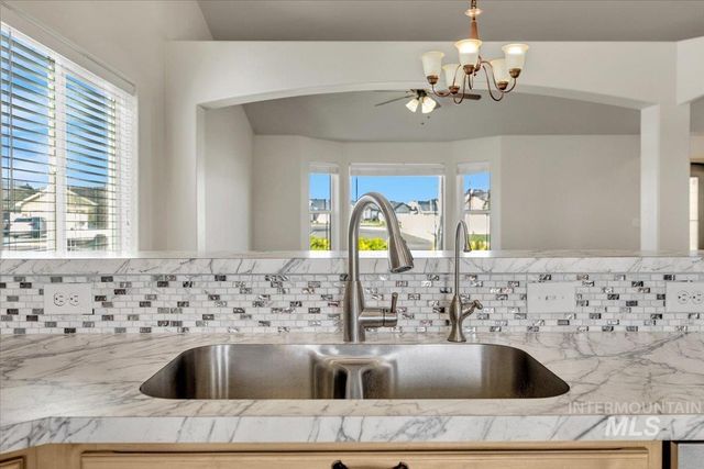 755 Gregory Way, Twin Falls, ID 83301