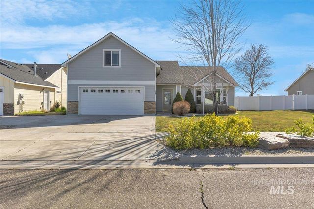 755 Gregory Way, Twin Falls, ID 83301