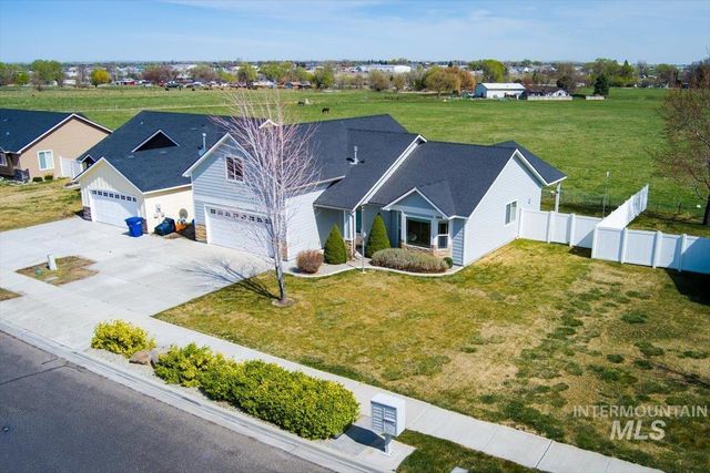 755 Gregory Way, Twin Falls, ID 83301