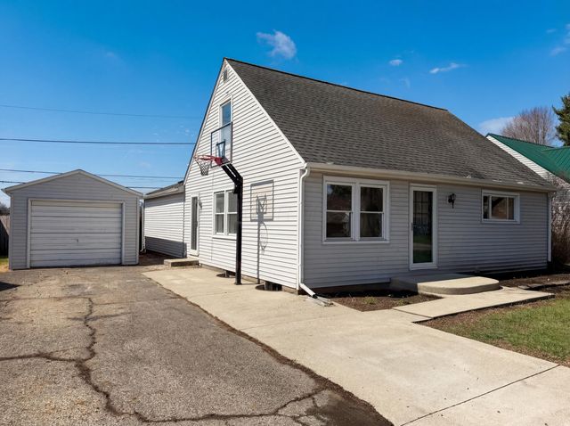 413 Sherwood Drive W, Newark, OH 43055