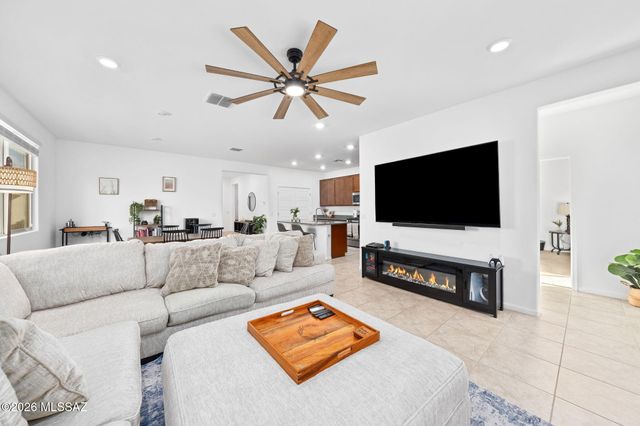 7860 S Ivy Hollow Avenue, Tucson, AZ 85757