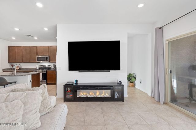 7860 S Ivy Hollow Avenue, Tucson, AZ 85757