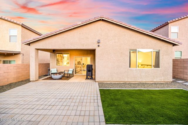 7860 S Ivy Hollow Avenue, Tucson, AZ 85757