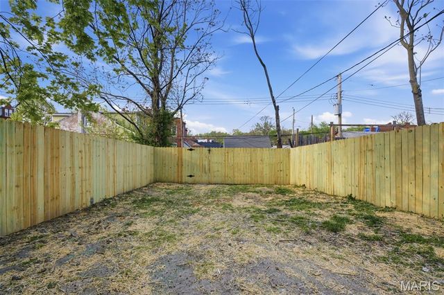2217 Keokuk Street, St Louis, MO 63118