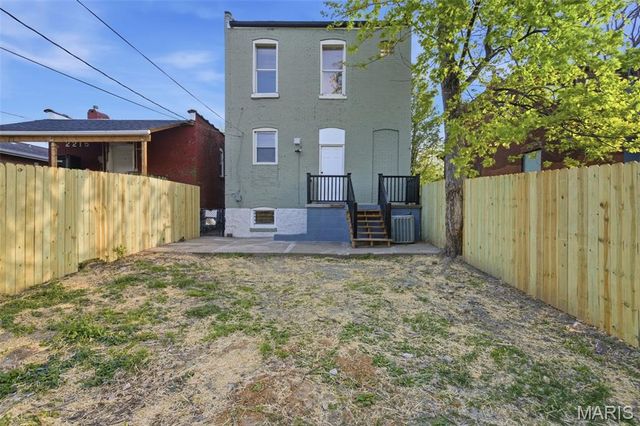 2217 Keokuk Street, St Louis, MO 63118