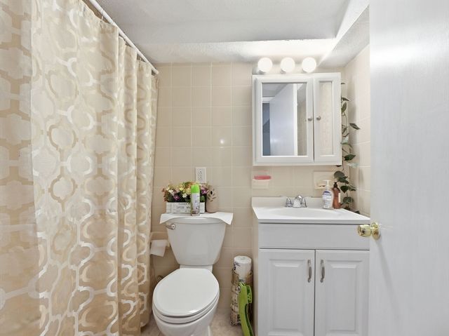 44 Dunster Rd, Everett, MA 02149