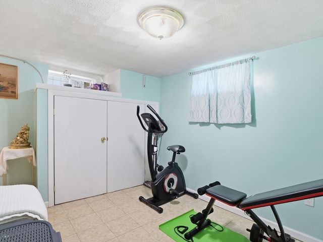 44 Dunster Rd, Everett, MA 02149