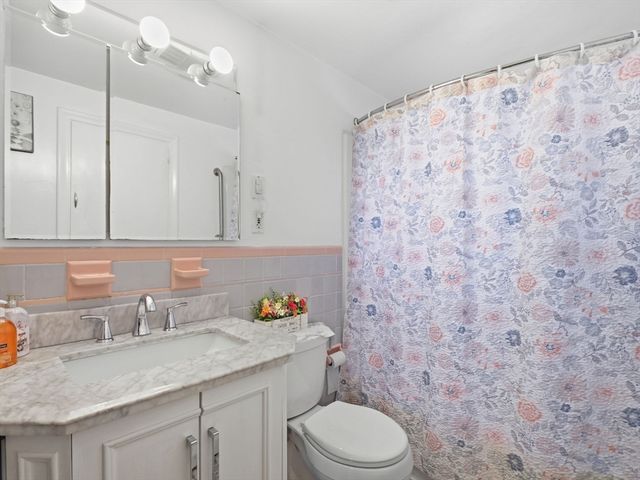 44 Dunster Rd, Everett, MA 02149