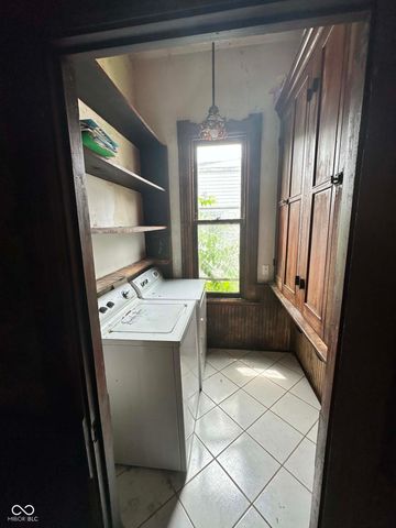 519 W 4th Street, Seymour, IN 47274