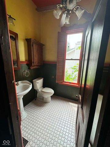 519 W 4th Street, Seymour, IN 47274