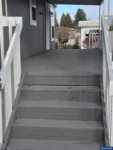 4940 Sunnyside Rd Rd S B-8, Salem, OR 97306