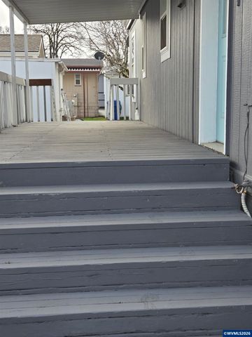 4940 Sunnyside Rd Rd S B-8, Salem, OR 97306