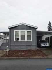 4940 Sunnyside Rd Rd S B-8, Salem, OR 97306