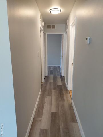 513 S Hawthorne Street, Westland, MI 48186