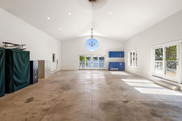 15665 Portage Road, Schoolcraft Twp, MI 49097