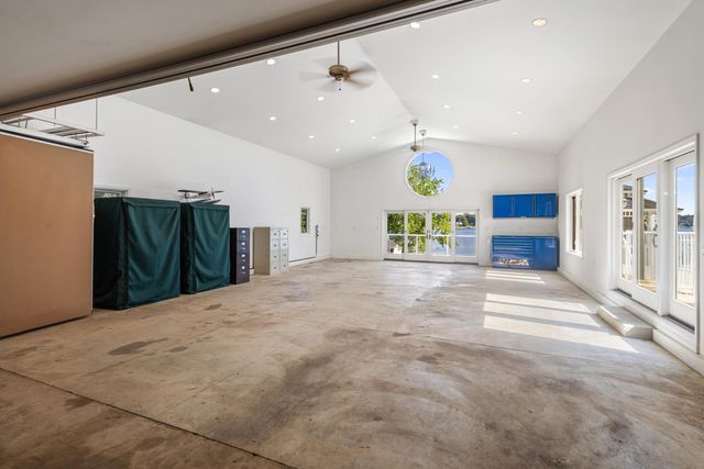 15665 Portage Road, Schoolcraft Twp, MI 49097