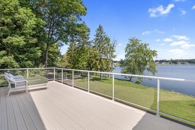 15665 Portage Road, Schoolcraft Twp, MI 49097