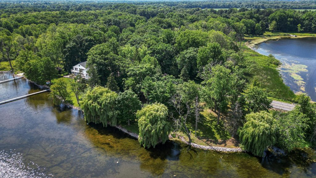 15665 Portage Road, Schoolcraft Twp, MI 49097