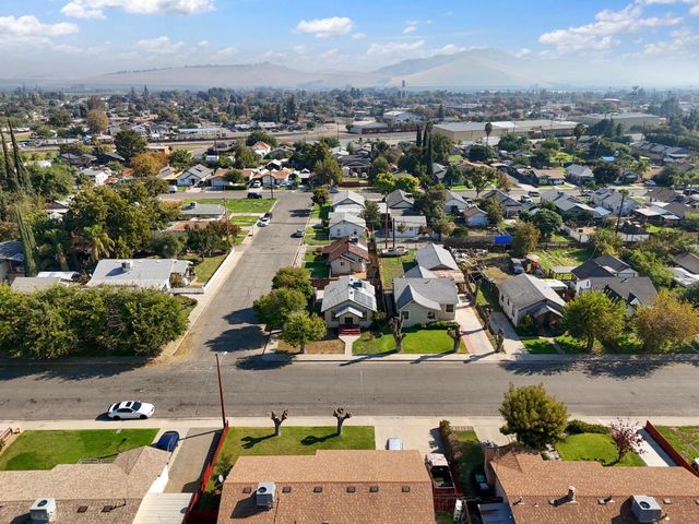 321 N Orange Avenue, Exeter, CA 93221