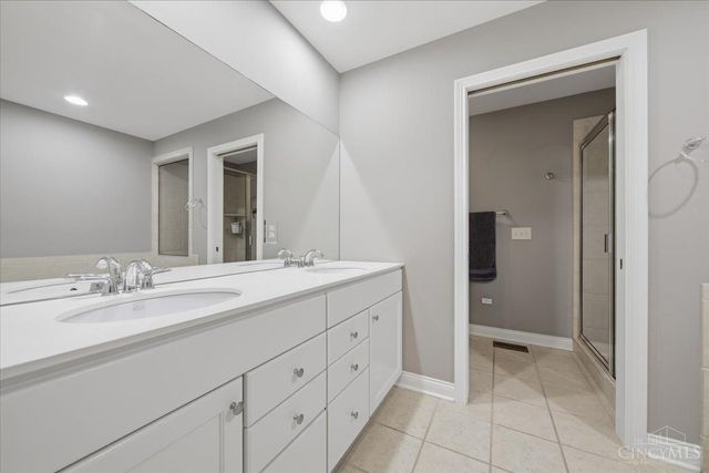 6841 Indian Hill Road, Cincinnati, OH 45227