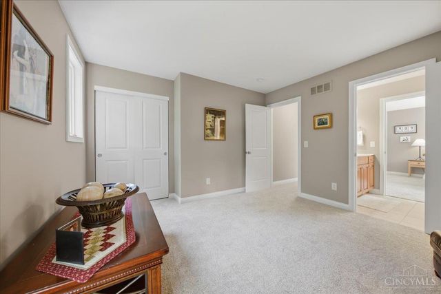 6841 Indian Hill Road, Cincinnati, OH 45227