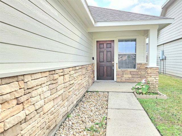 8827 Windfern Trace Drive, Houston, TX 77064