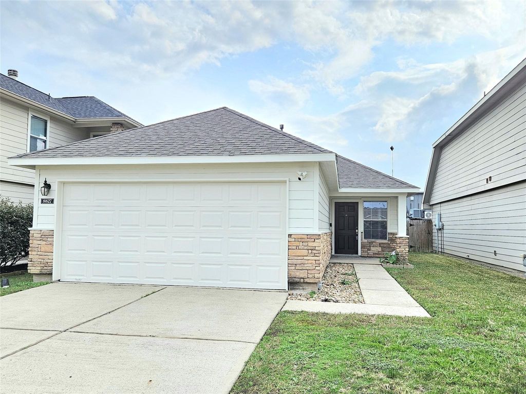 8827 Windfern Trace Drive, Houston, TX 77064