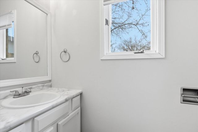 315 FOXFIRE DR, Columbia, MO 65201