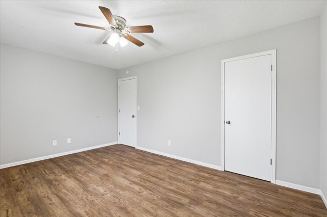 315 FOXFIRE DR, Columbia, MO 65201