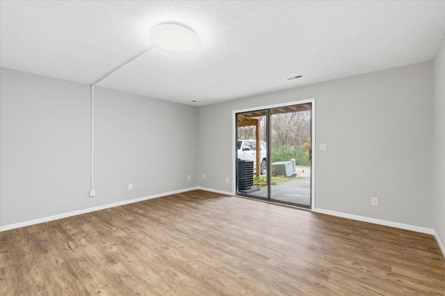 315 FOXFIRE DR, Columbia, MO 65201