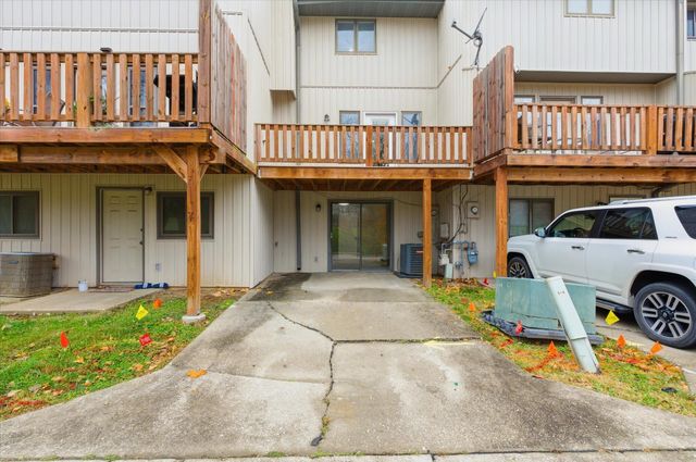 315 FOXFIRE DR, Columbia, MO 65201