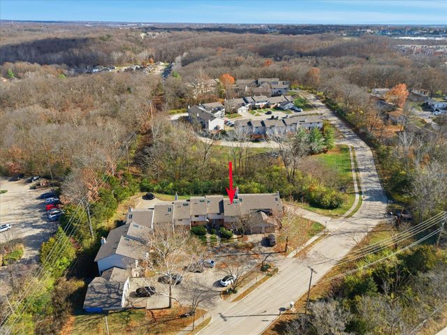 315 FOXFIRE DR, Columbia, MO 65201