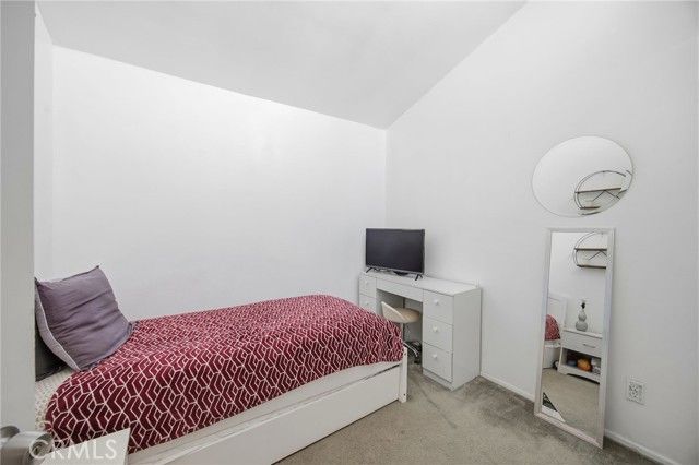 1239 W Rosecrans, Gardena, CA 90247